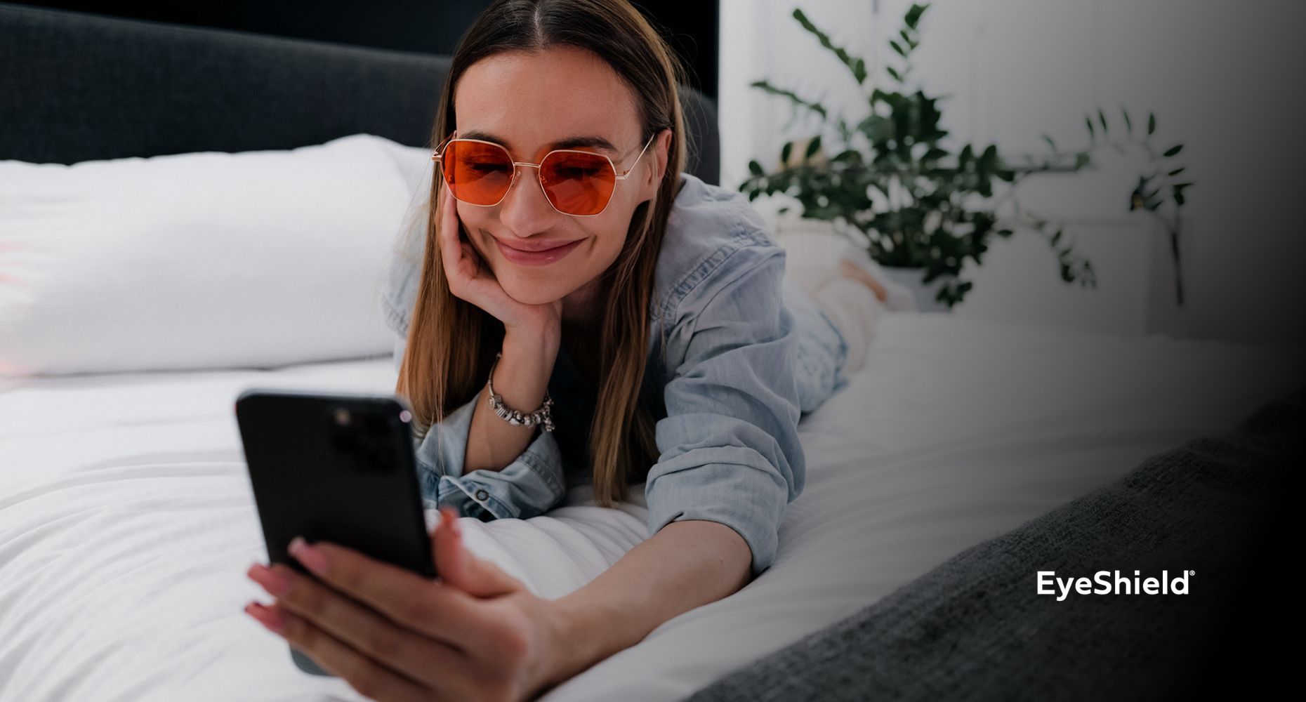 Czy warto kupić okulary blokujące światło niebieskie?