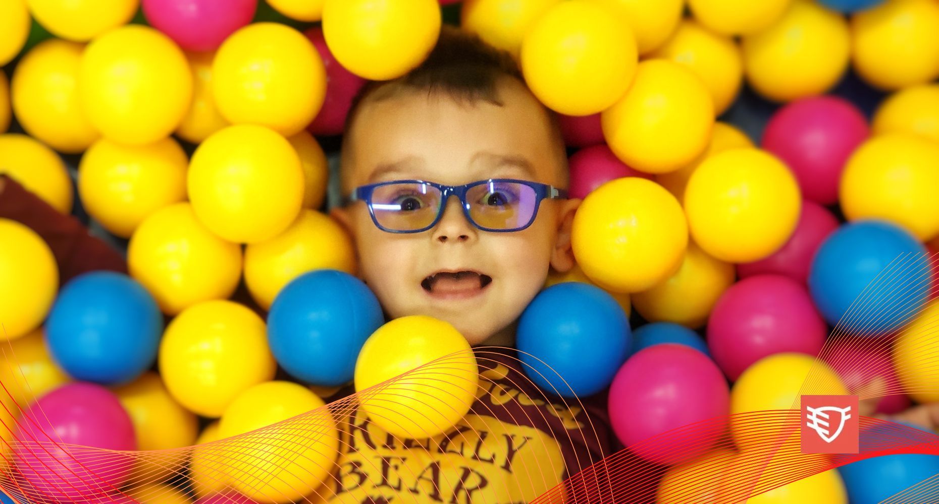 Ochrona wzroku dzieci: Czy Twoje dziecko potrzebuje okularów z filtrem światła niebieskiego?